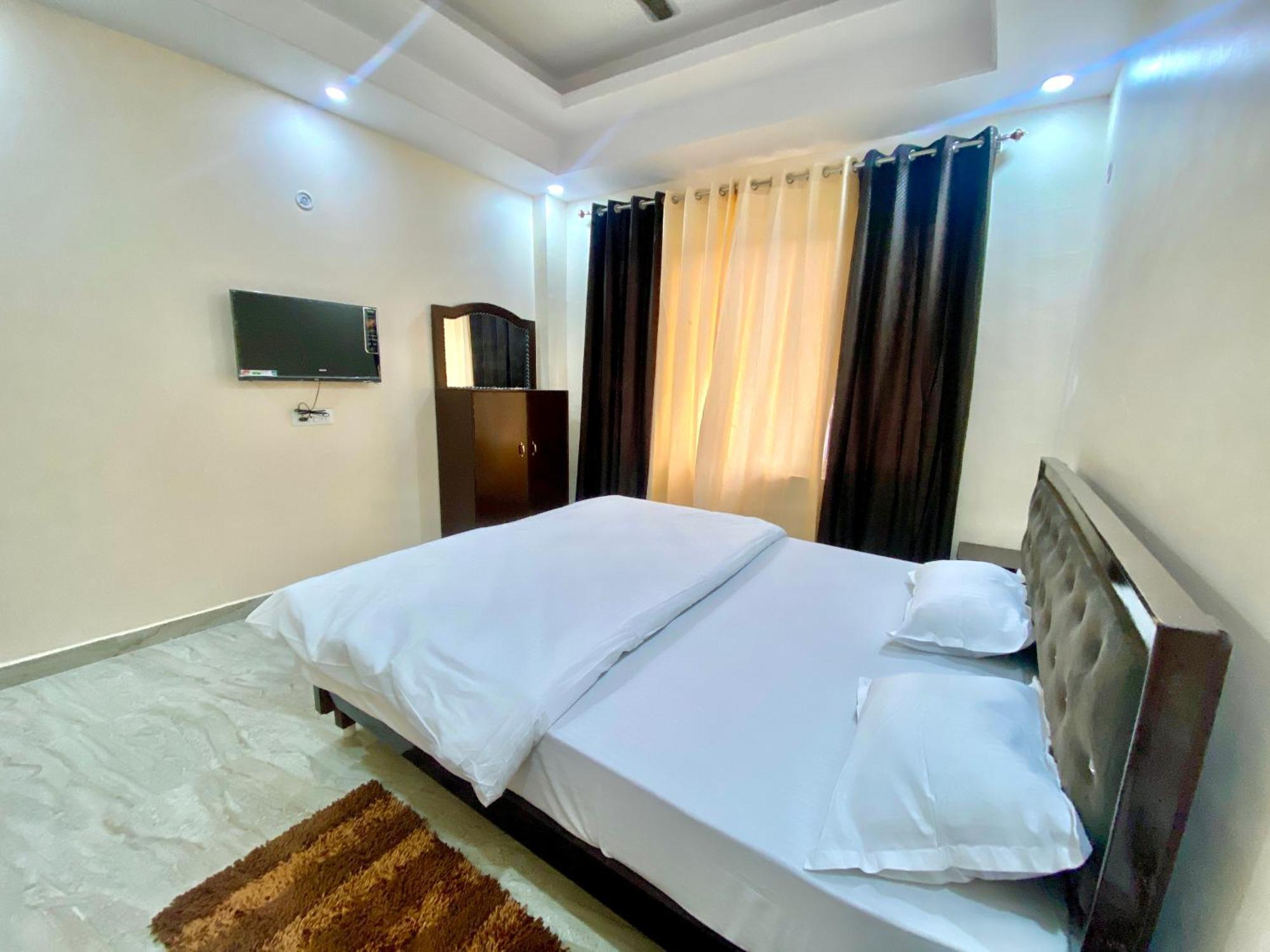 Ramalayam Inn Ayodhya Exterior foto